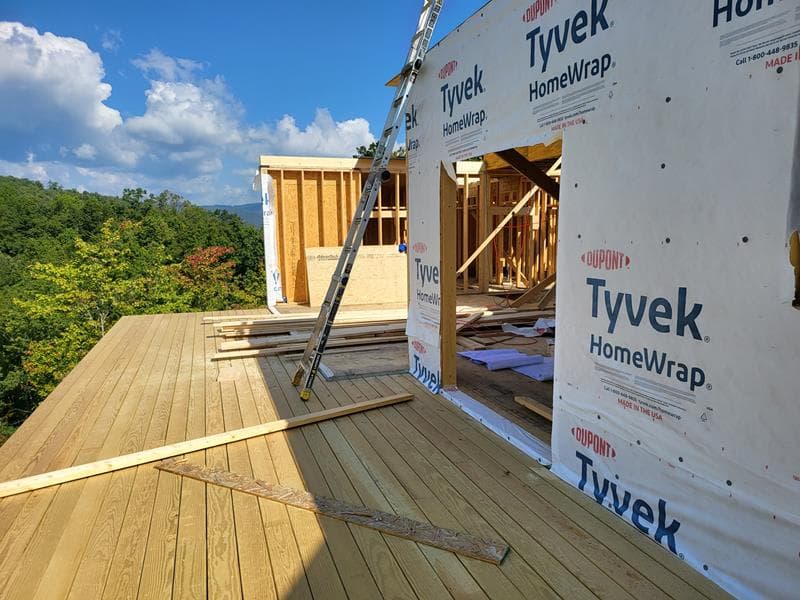 home construction in mountains
